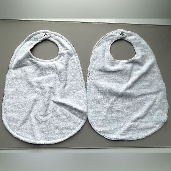 🌟B1G1 free Handmade big baby bibs Dr. Seuss Minnie Mouse - Picture 2 of 2